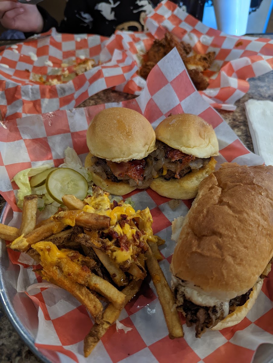 3 Brothers Corner Tavern-8